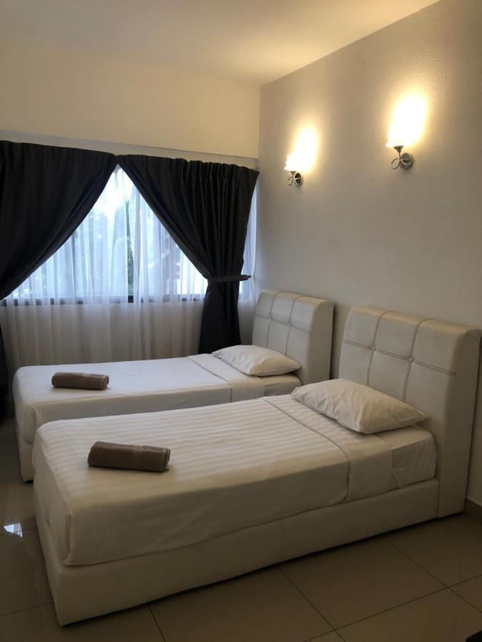 Beach Resort 7 Home Stay Sri Sayang Apartment Batu Ferringhi 3Bedroom Exteriér fotografie